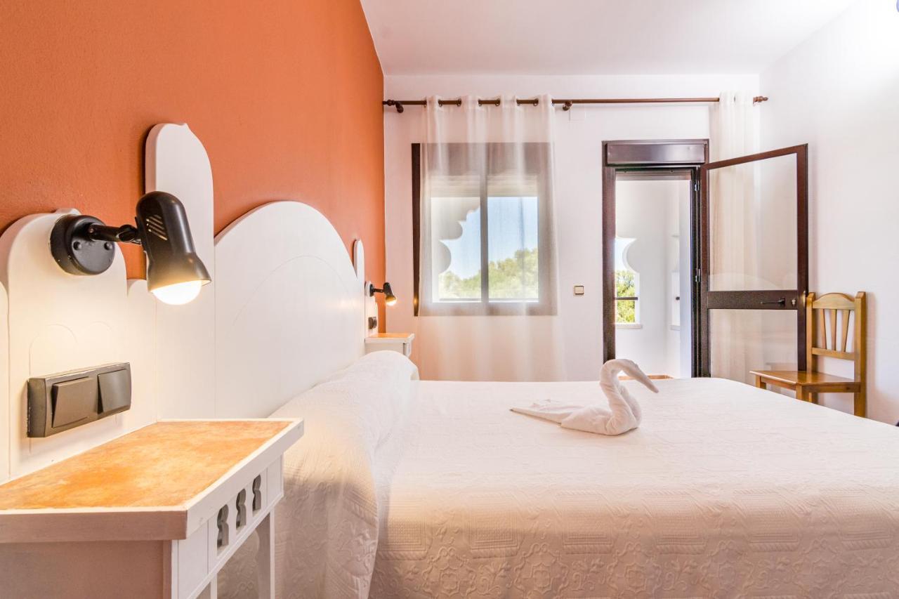 Hostal Alhambra Захора Екстериор снимка