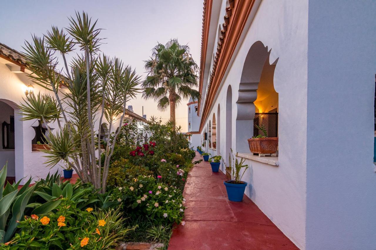 Hostal Alhambra Захора Екстериор снимка