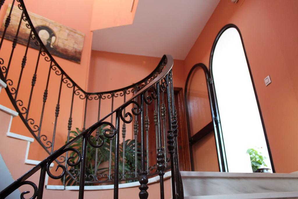 Hostal Alhambra Захора Екстериор снимка
